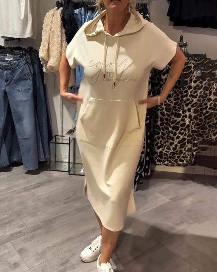 Nadia – Elegantes Kleid Mit Kapuze