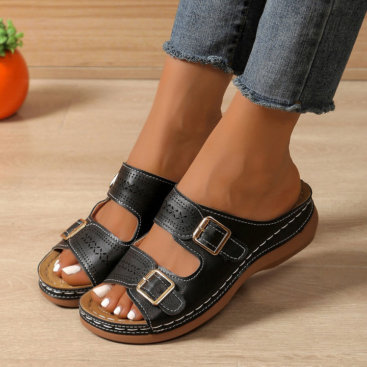Eloisa – Stilvolle Verstellbare Keilsandalette